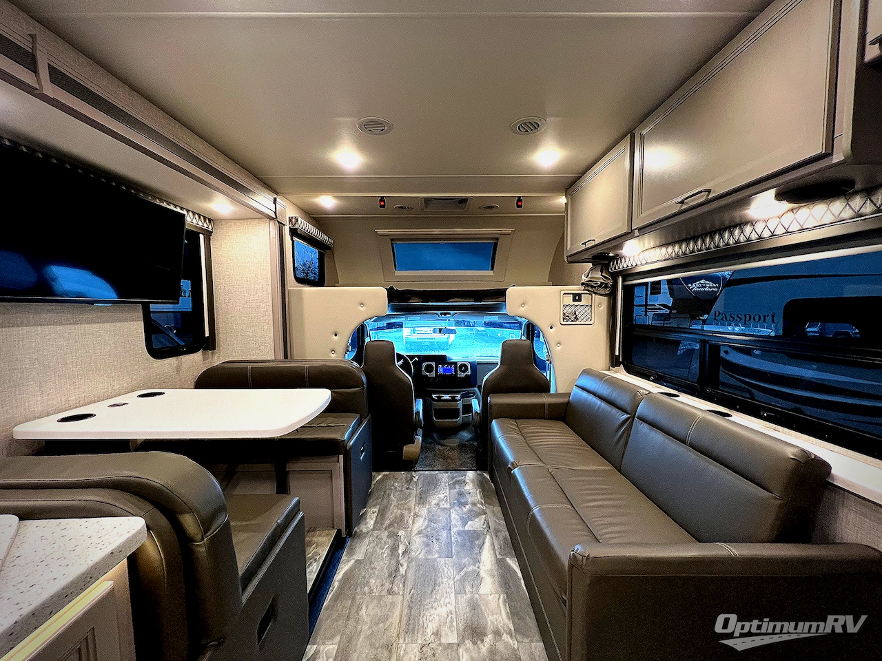 2023 Thor Quantum LF31 E450-V8 Photo 3
