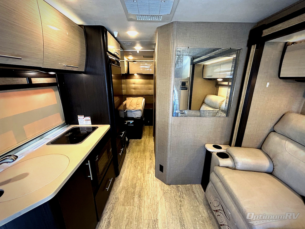 2018 Thor Gemini 24LP Photo 7