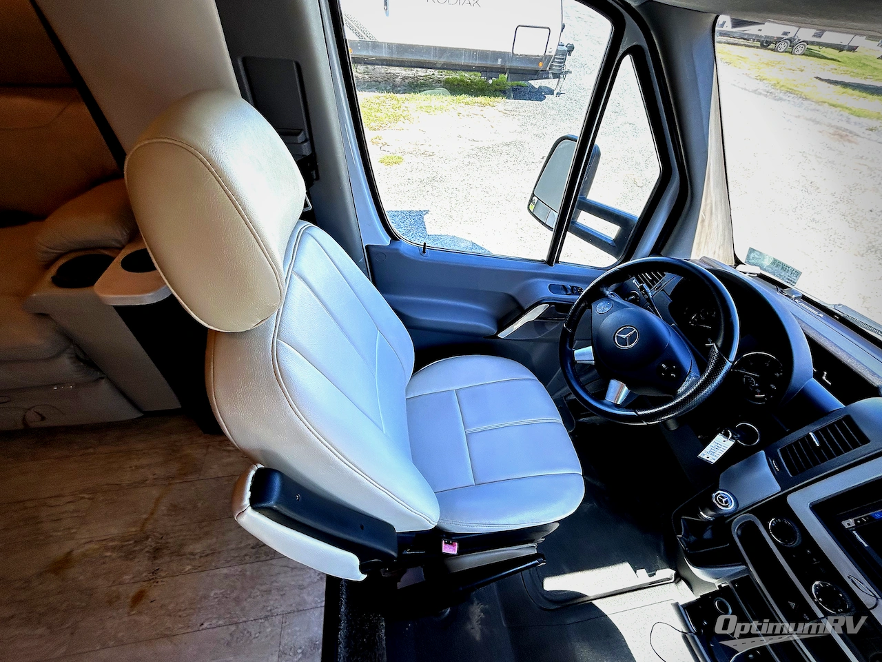 2018 Thor Gemini 24LP Photo 4