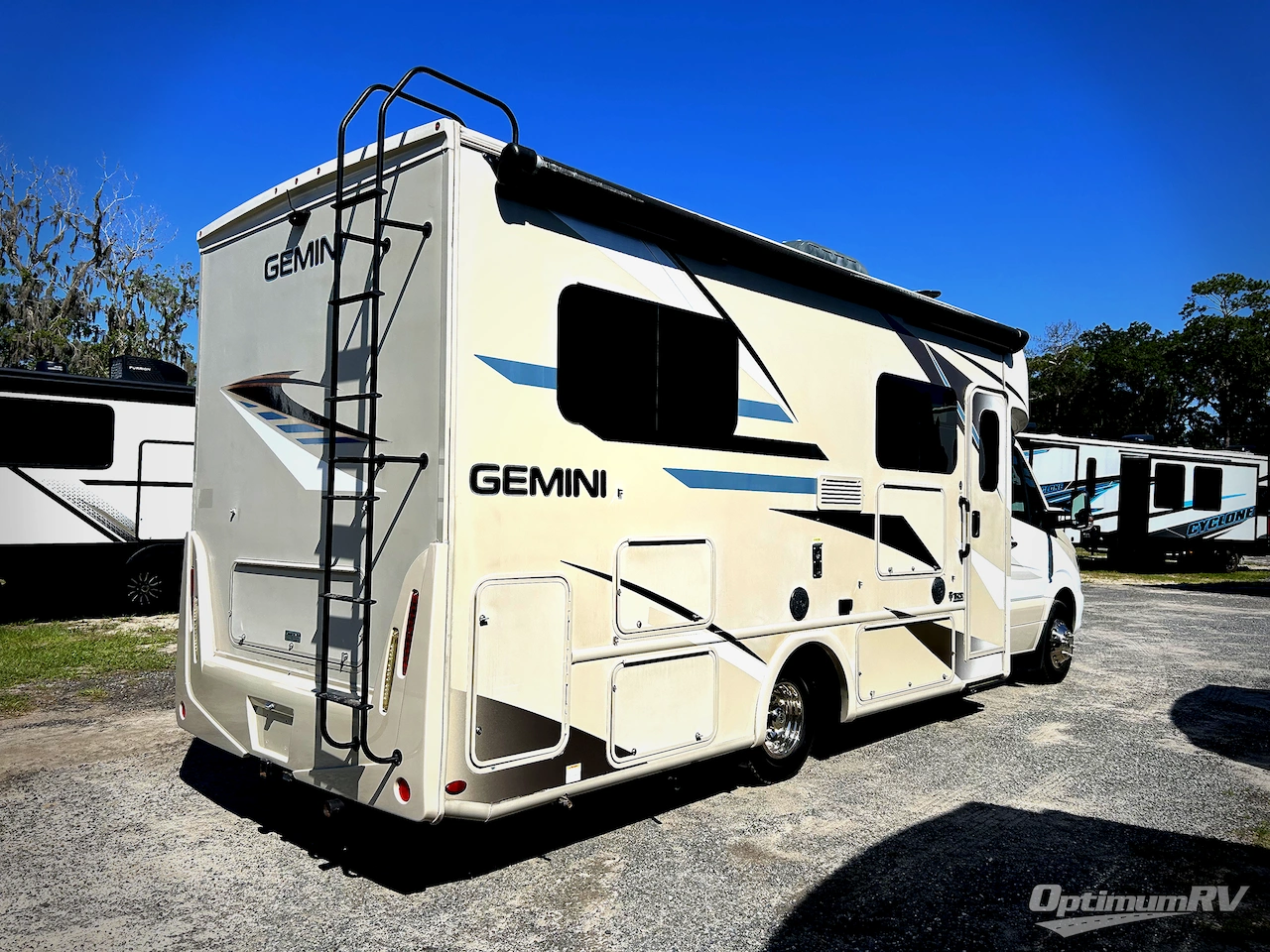 2018 Thor Gemini 24LP Photo 2