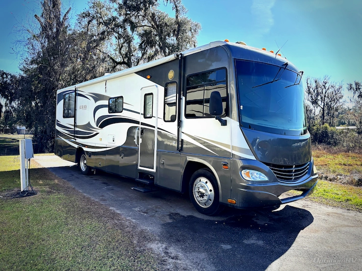 2007 Coachmen Aurora 3580TS RV Photo 1