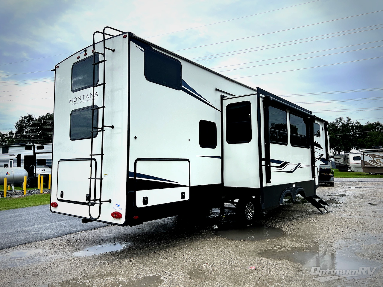 2023 Keystone Montana High Country 351BH Photo 3