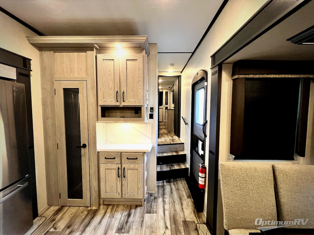 2022 Keystone Montana High Country 295RL Photo 14