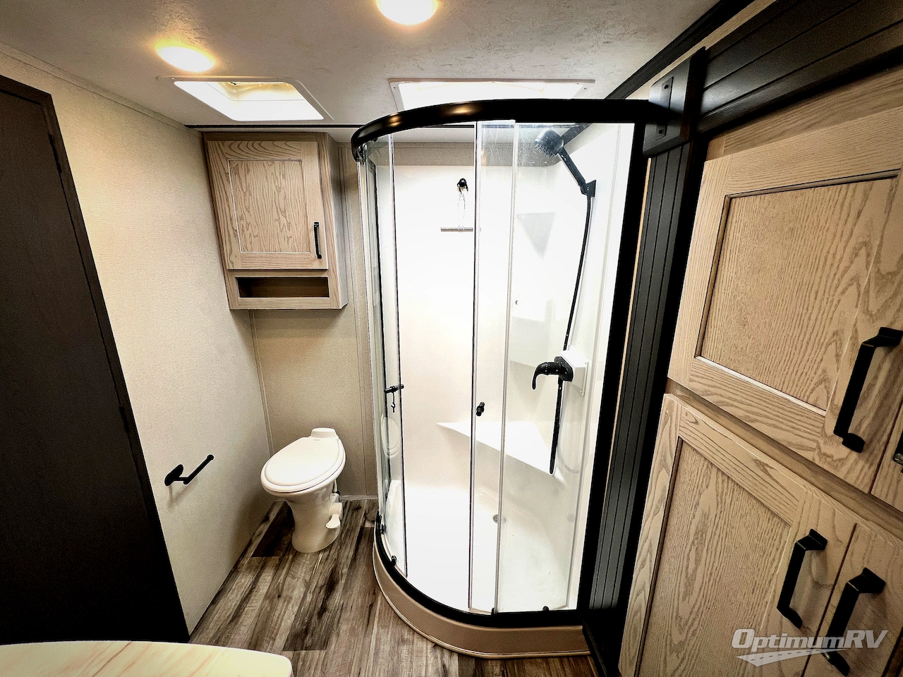 2022 Keystone Montana High Country 295RL Photo 19