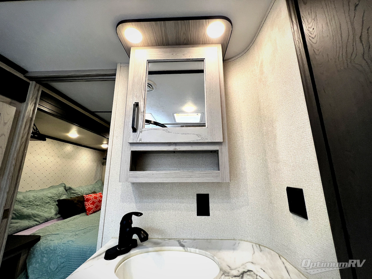 2022 Keystone Montana High Country 295RL Photo 20