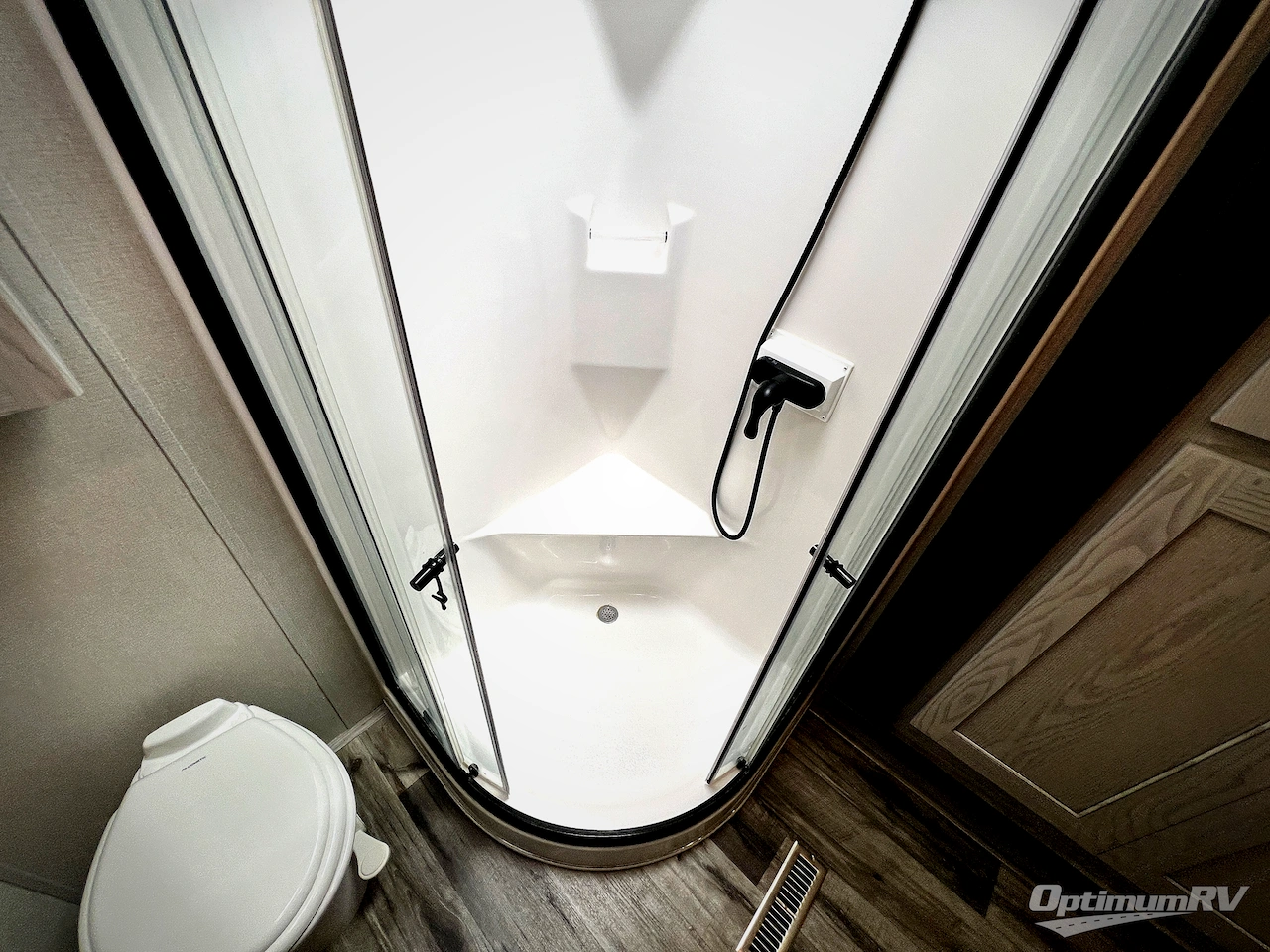 2022 Keystone Montana High Country 295RL Photo 23