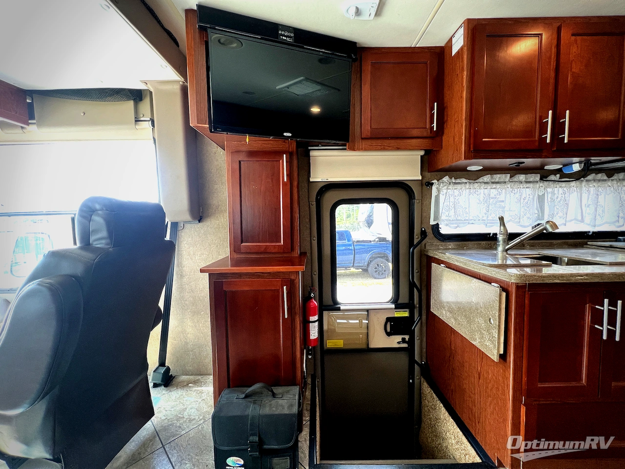 2015 Forest River Legacy SR 300 360RB Photo 14