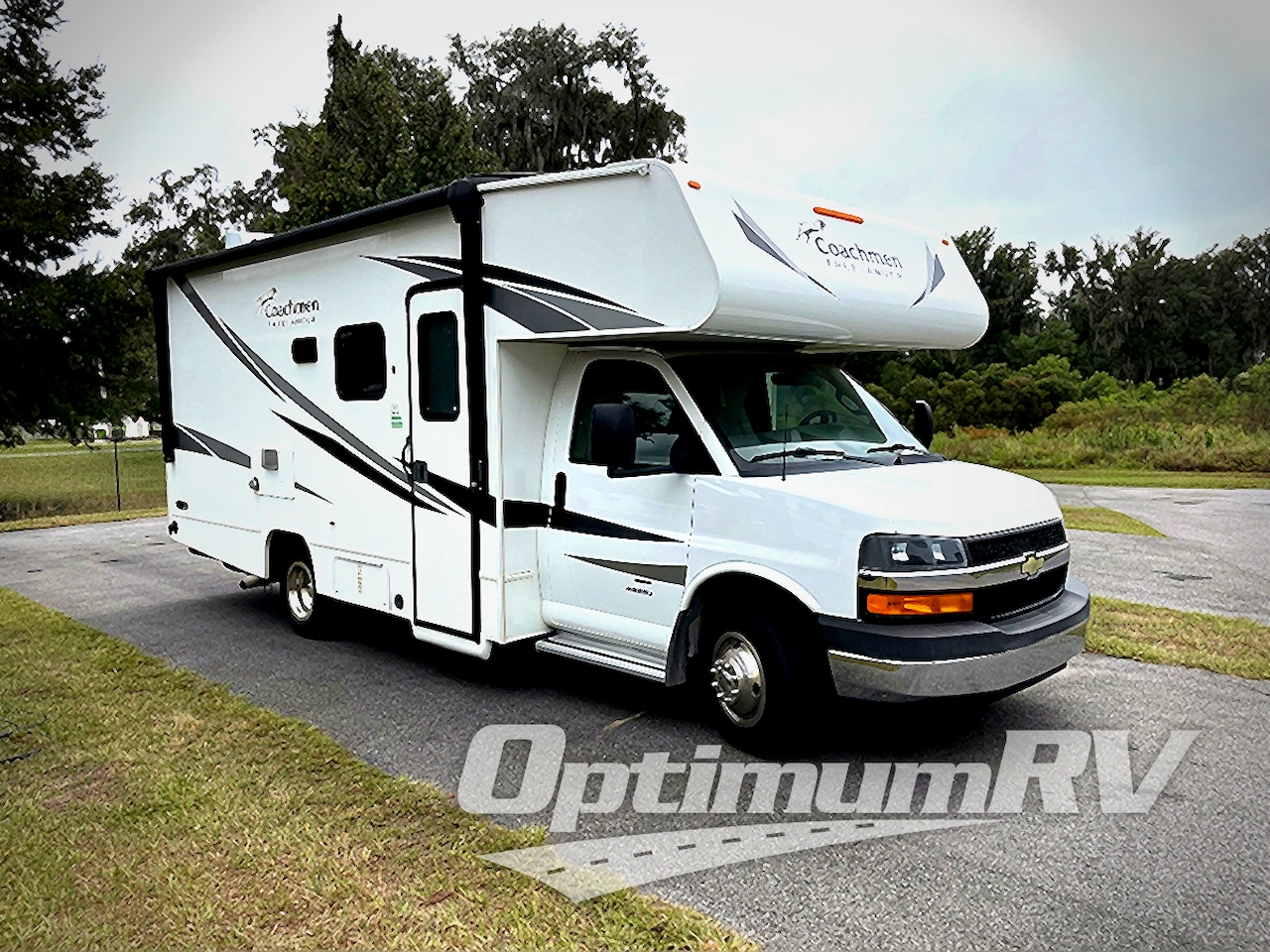 2021 Coachmen Freelander 22XG Chevy 4500 Photo 1
