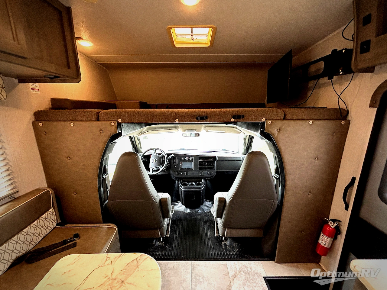 2021 Coachmen Freelander 22XG Chevy 4500 Photo 11