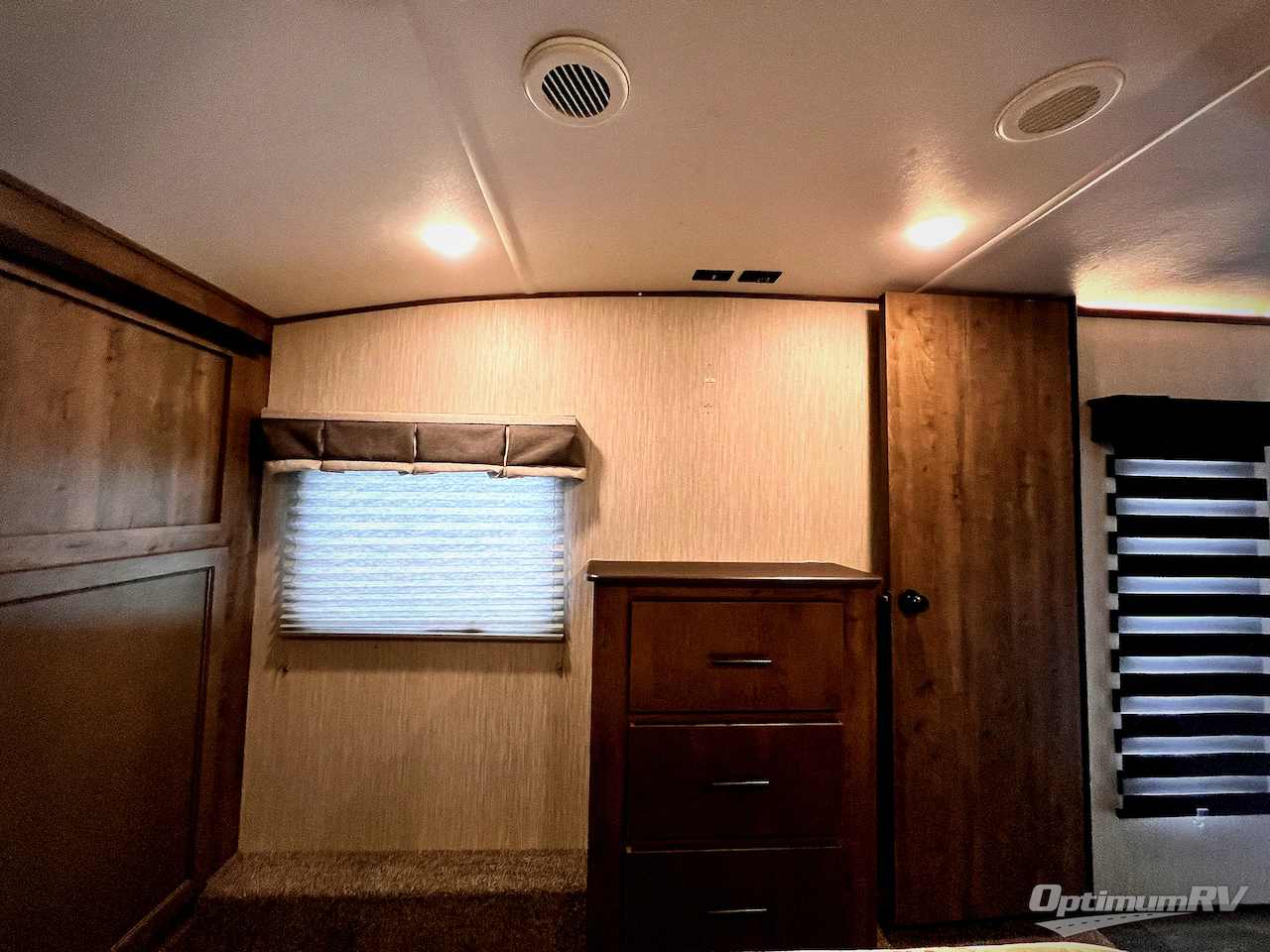 2020 Forest River Sabre 38DBQ Photo 10