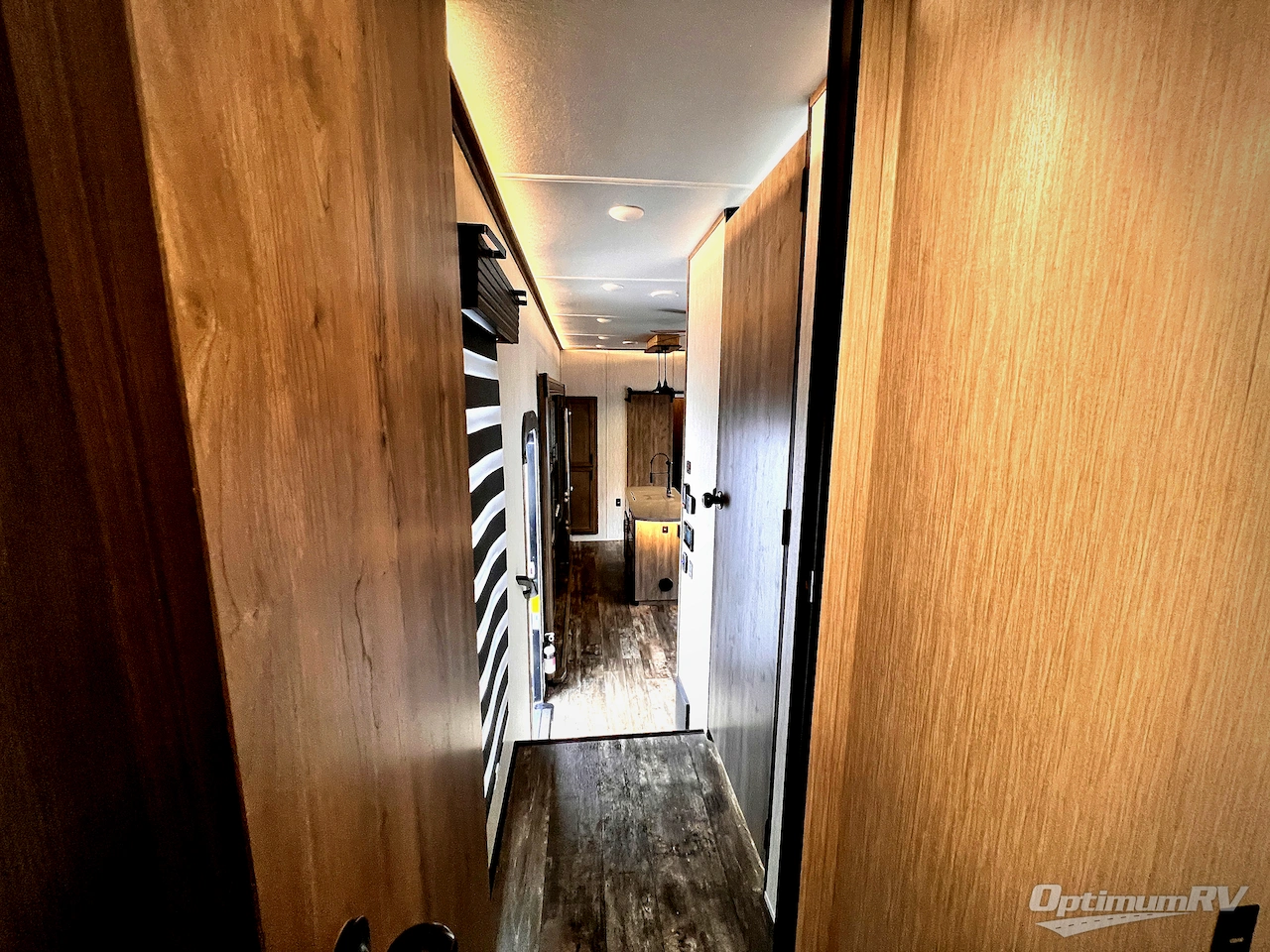 2020 Forest River Sabre 38DBQ Photo 11