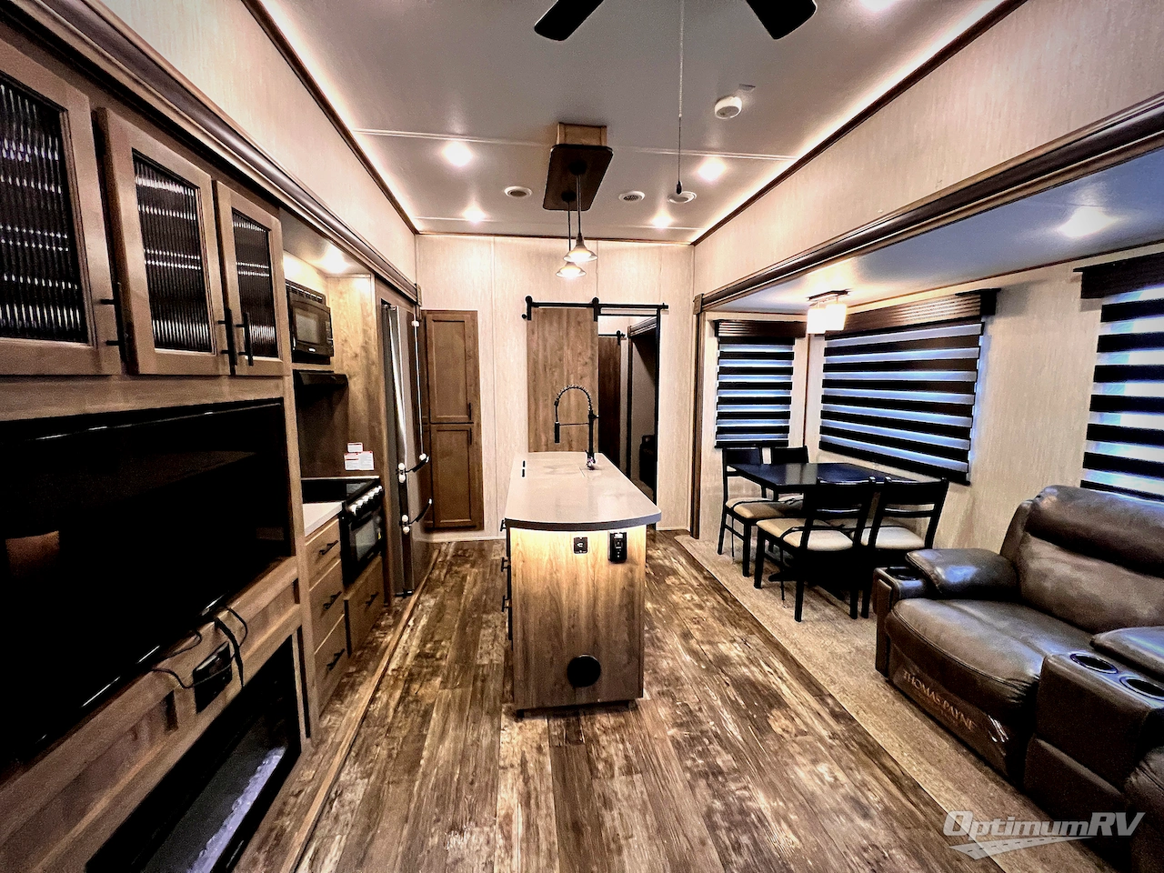 2020 Forest River Sabre 38DBQ Photo 17