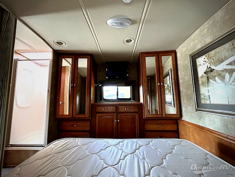 2014 Winnebago Vista 30T RV Photo 4