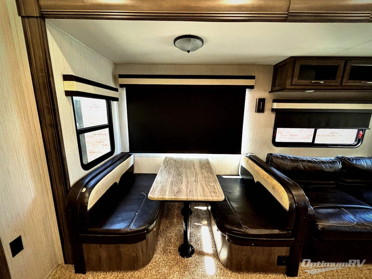 2021 Forest River Sandpiper 383RBLOK Photo 7
