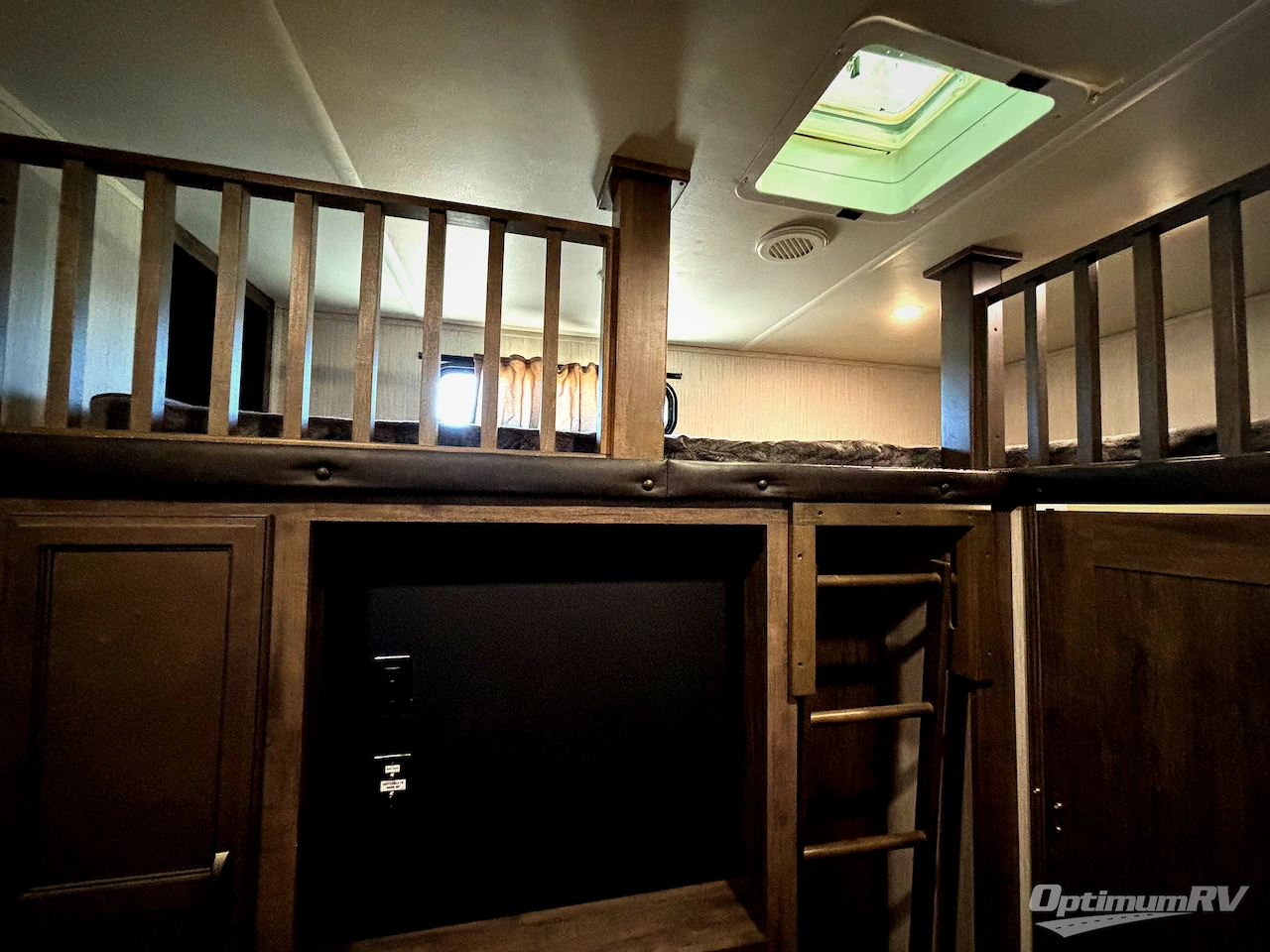 2021 Forest River Sandpiper 383RBLOK Photo 13