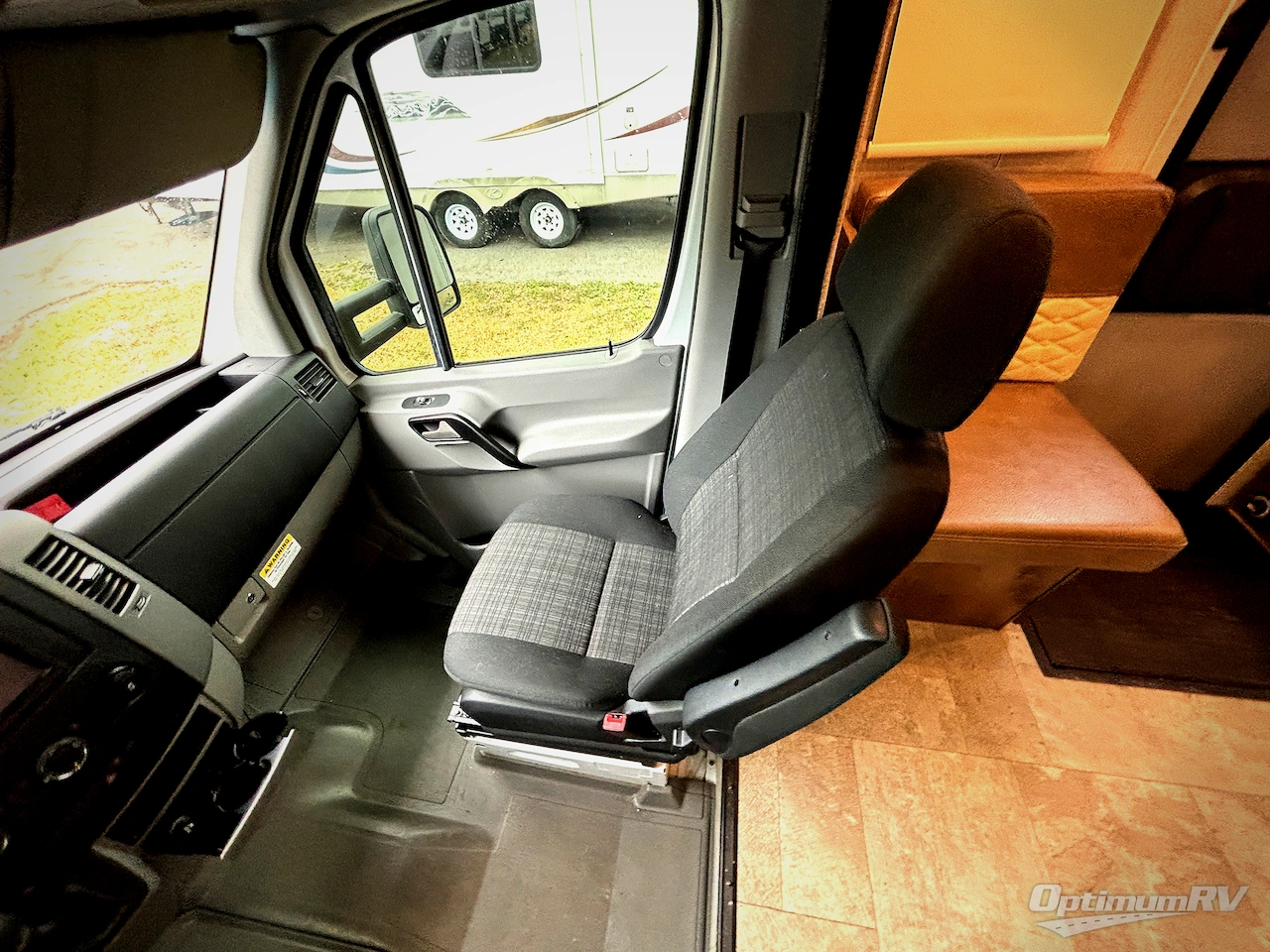 2019 Coachmen Prism 2200FS Photo 9