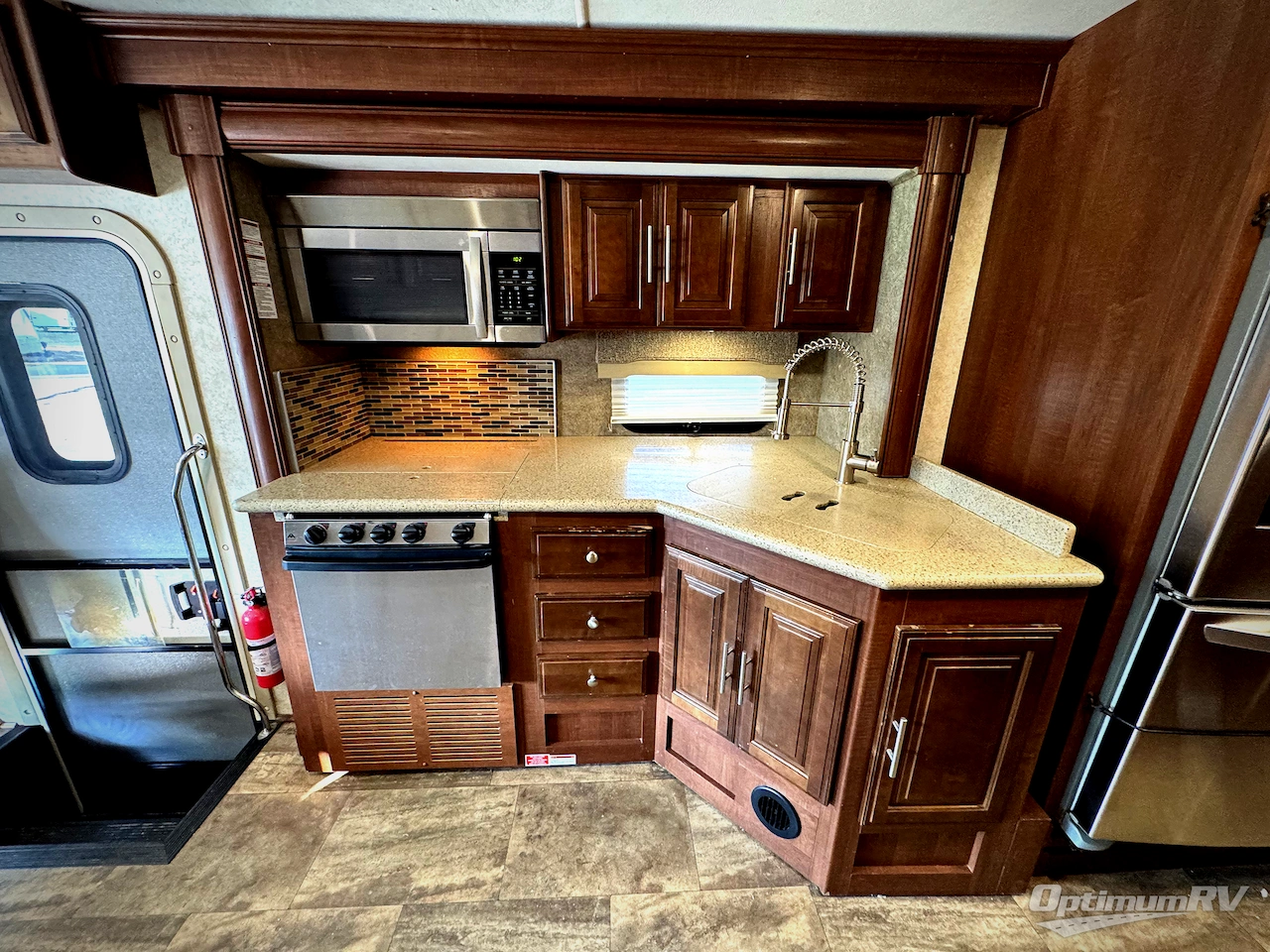 2017 Forest River Georgetown 328TS Photo 6