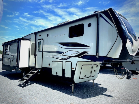 Used 2023 Keystone Montana High Country 311RD Featured Photo