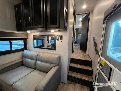 2021 Jayco Eagle 319MLOK RV Photo 3