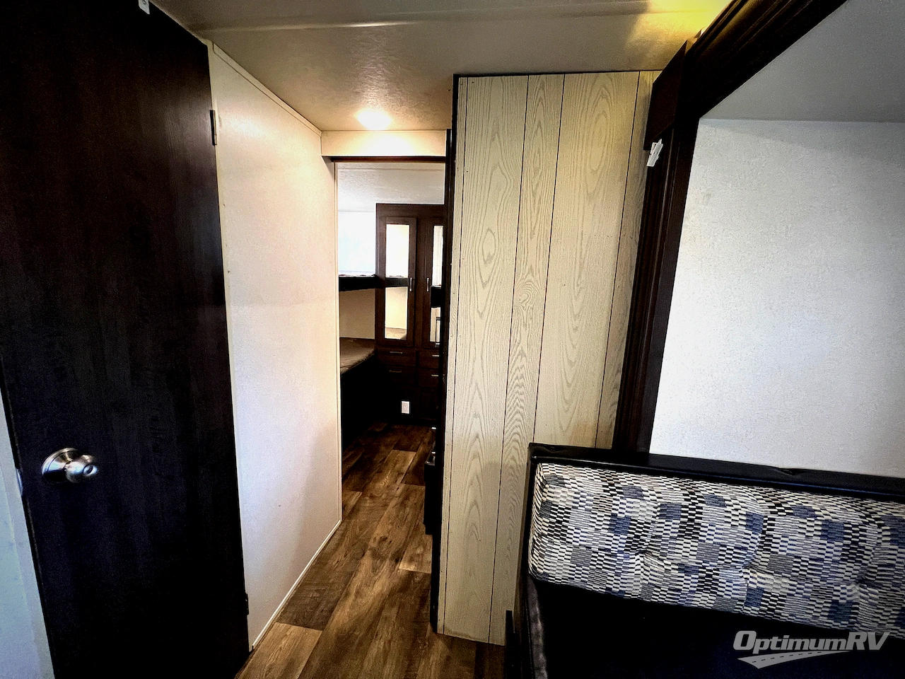 2019 Forest River Wildwood X-Lite 282QBXL Photo 10