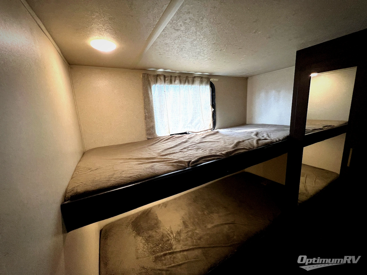 2019 Forest River Wildwood X-Lite 282QBXL Photo 13