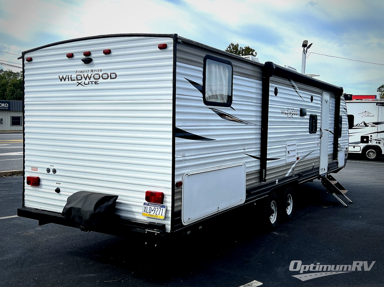 2019 Forest River Wildwood X-Lite 282QBXL Photo 16