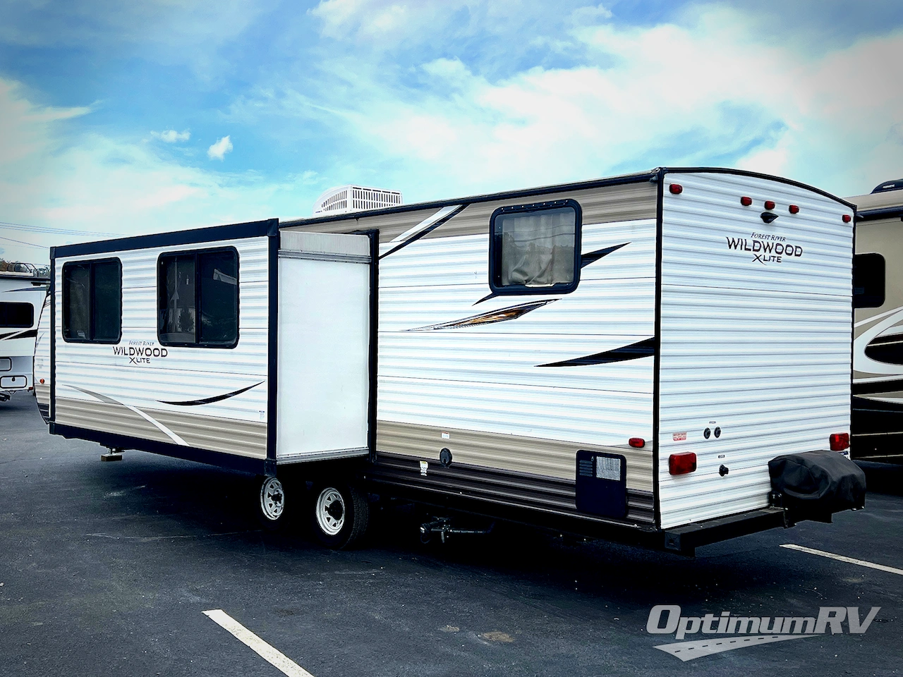 2019 Forest River Wildwood X-Lite 282QBXL Photo 17