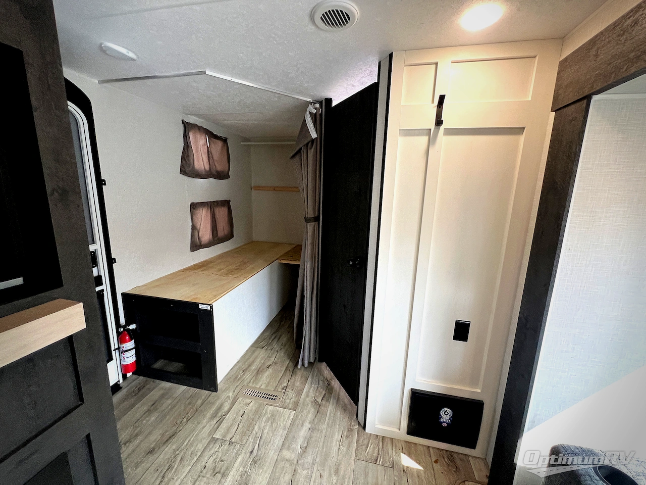 2025 Venture Sienna SA271VBH Photo 16