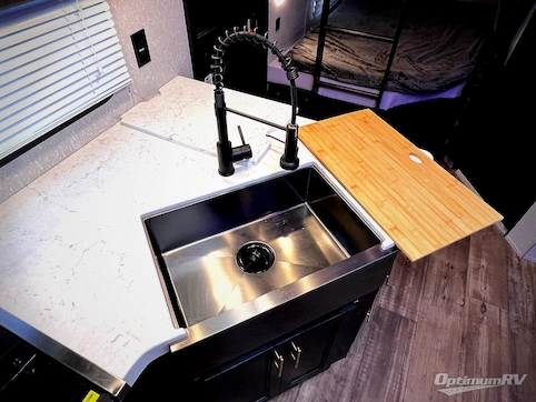 2022 Forest River Cherokee Grey Wolf 27DBH RV Photo 3