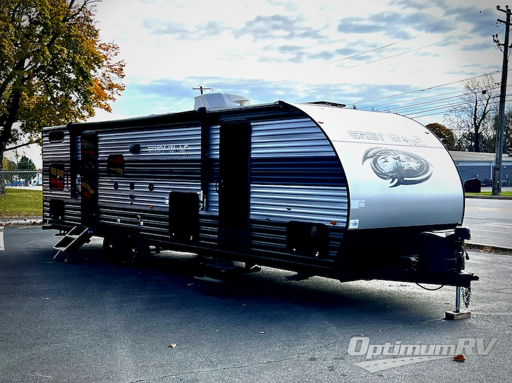 2022 Forest River Cherokee Grey Wolf 27DBH RV Photo 1