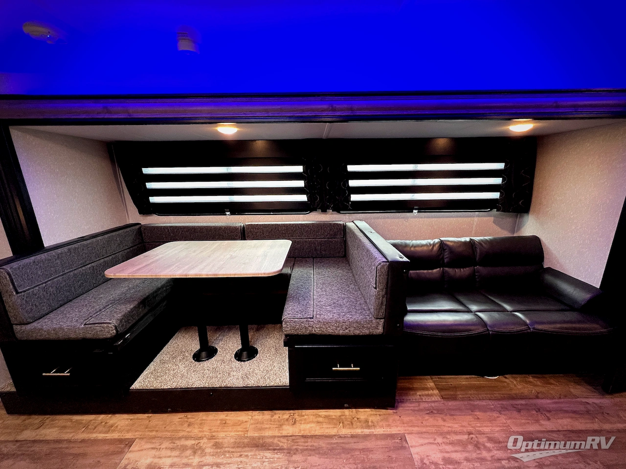 2022 Forest River Cherokee Grey Wolf 27DBH Photo 5