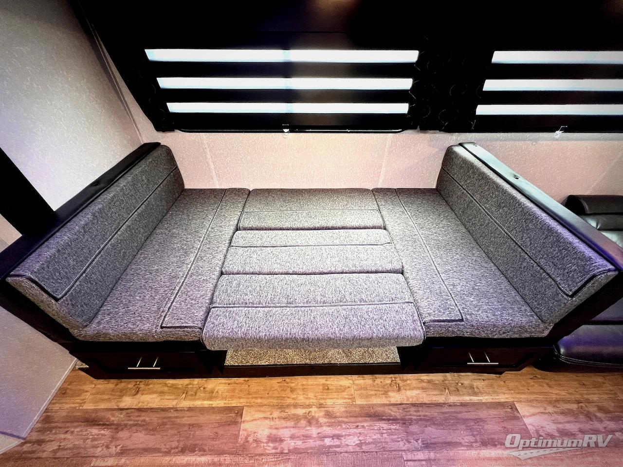 2022 Forest River Cherokee Grey Wolf 27DBH Photo 10