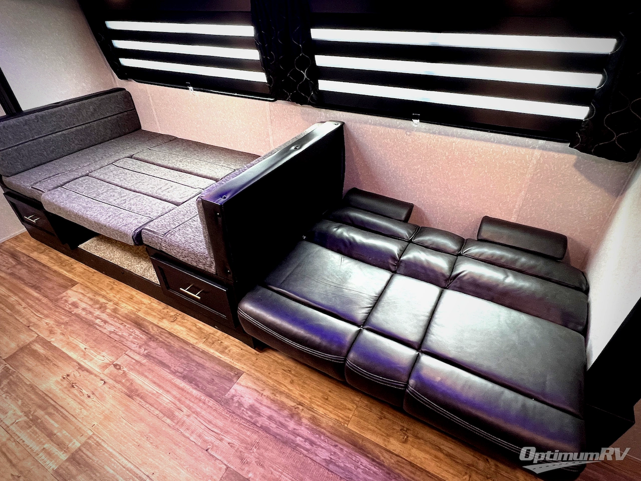 2022 Forest River Cherokee Grey Wolf 27DBH Photo 12