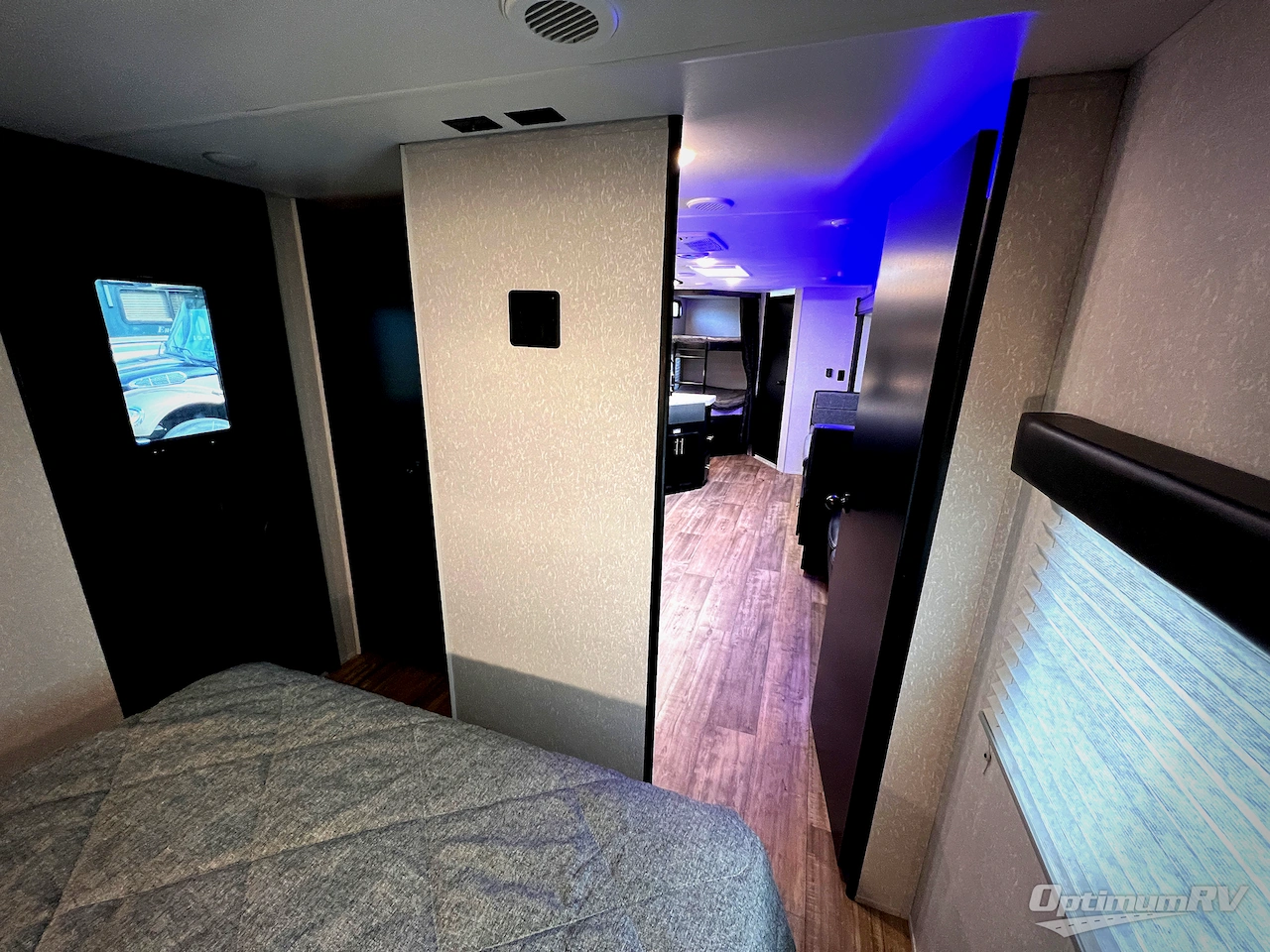 2022 Forest River Cherokee Grey Wolf 27DBH Photo 33