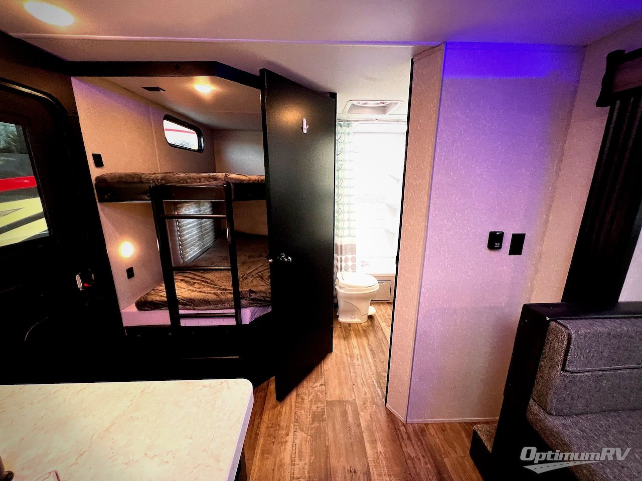 2022 Forest River Cherokee Grey Wolf 27DBH Photo 34