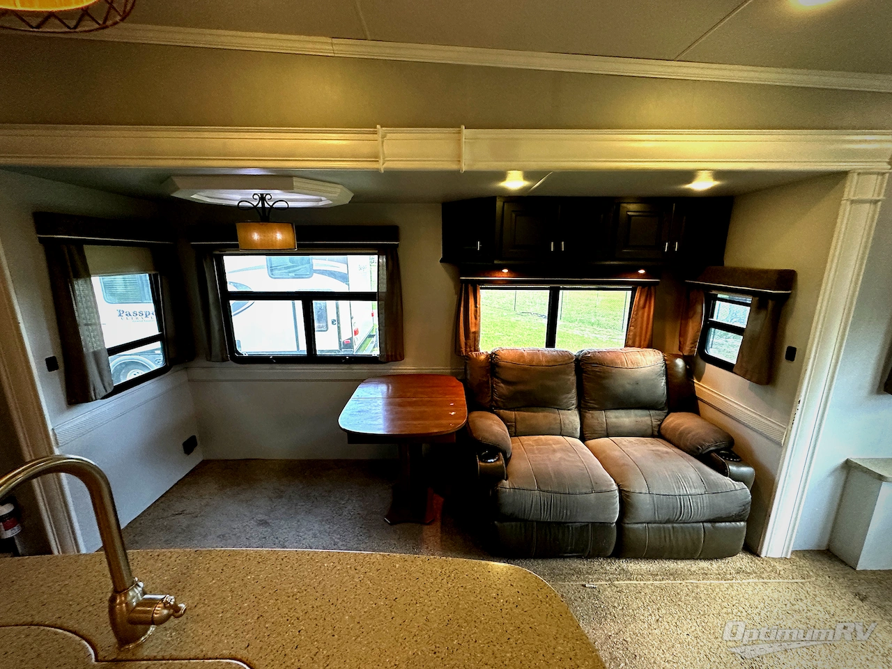 2015 Heartland Bighorn 3570RS Photo 7