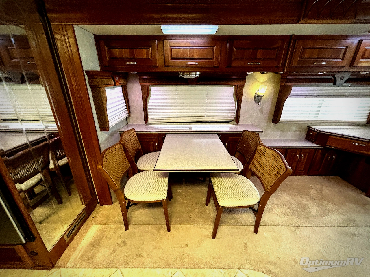 2005 Monaco Windsor 40PDQ Photo 12