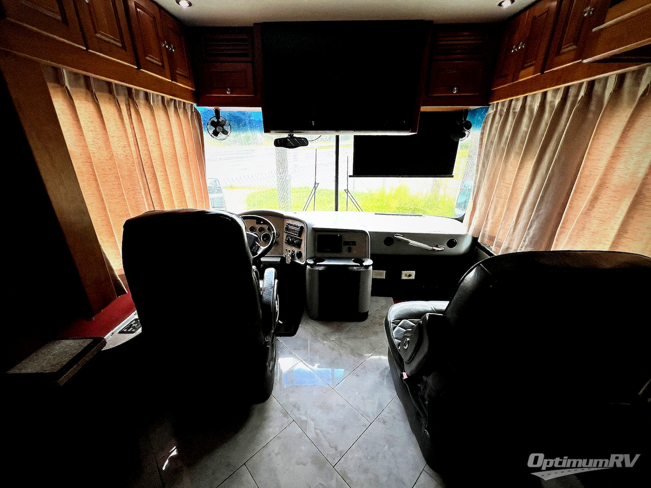 2005 Tiffin Zephyr 45QDZ Photo 7