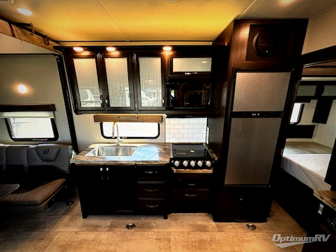 2020 Grand Design Momentum G-Class 21G RV Photo 3