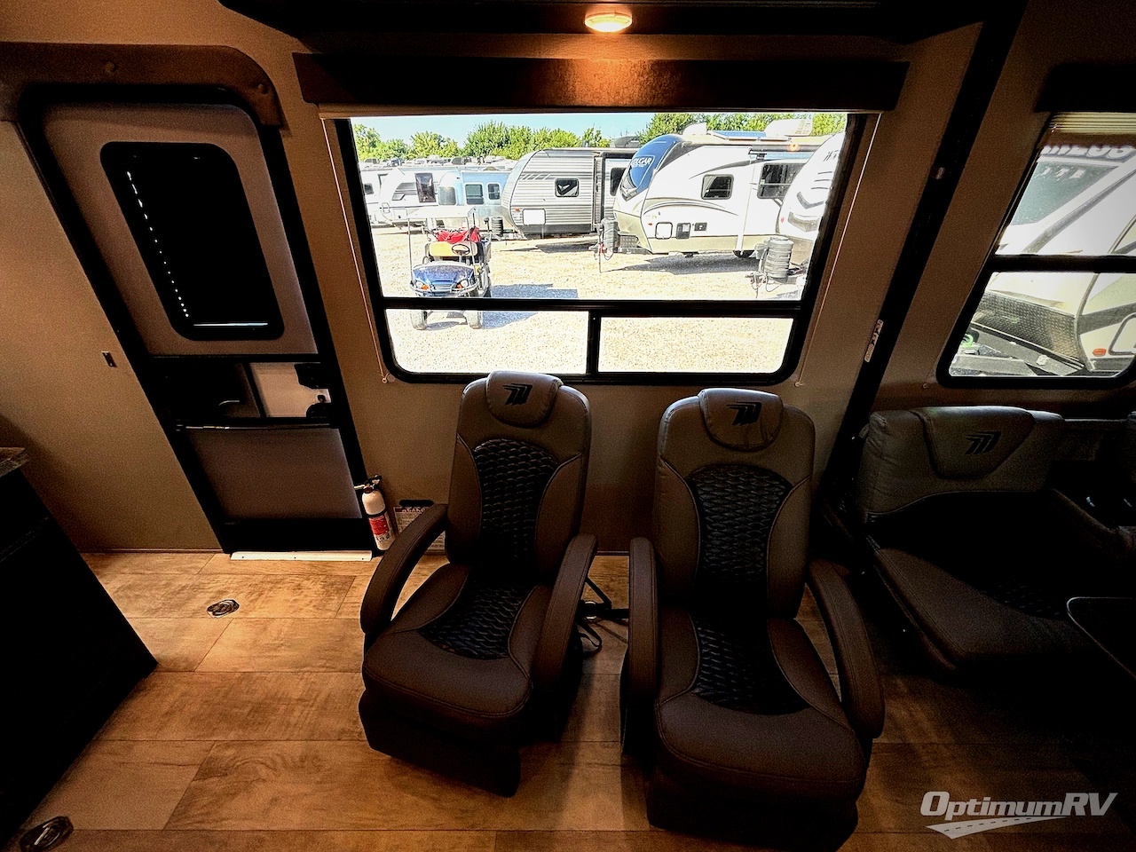 2020 Grand Design Momentum G-Class 21G Photo 6