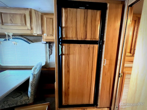 2002 Airstream Land Yacht XL XL RV Floorplan Photo