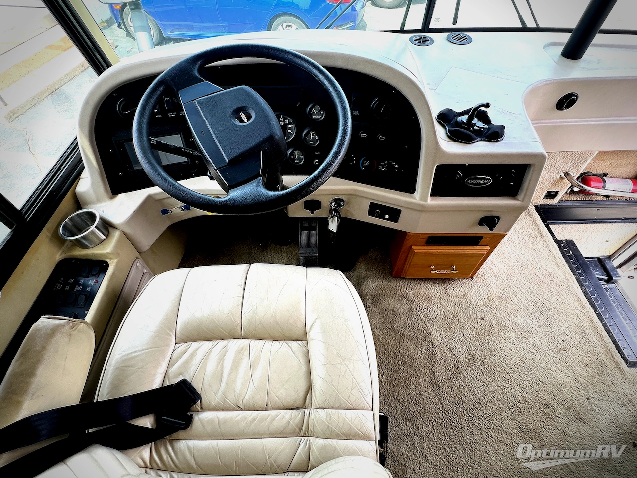 2002 Airstream Land Yacht XL XL Photo 5