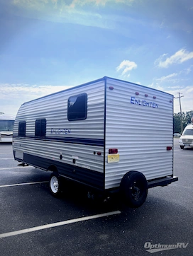 2021 Gulf Stream Enlighten 18BH RV Photo 2