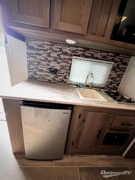 2021 Gulf Stream Enlighten 18BH RV Floorplan Photo