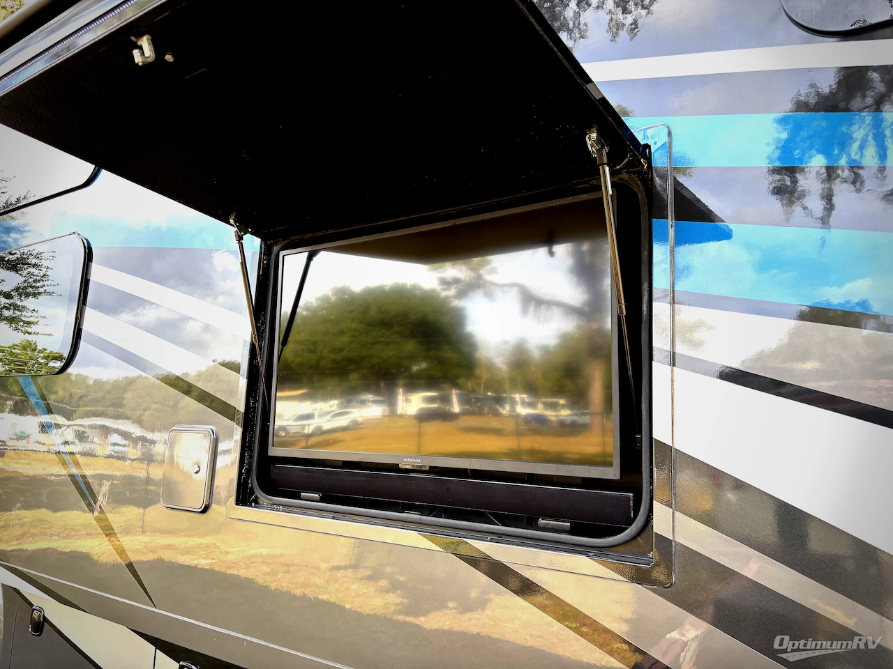 2023 Thor Venetian B42 Photo 26