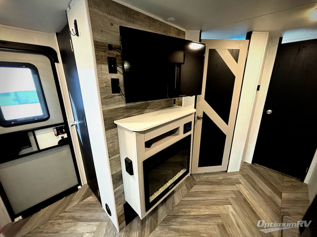 2023 Heartland Mallard 267FK Photo 10