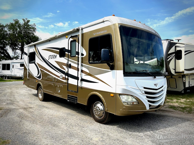 2013 Fleetwood Storm 28MS RV Photo 1