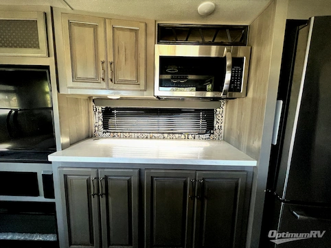 2021 Keystone Montana 3231CK RV Photo 3