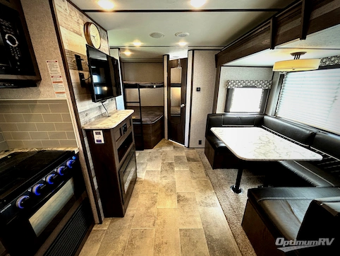 2020 Dutchmen Coleman Light 2455BH RV Photo 2