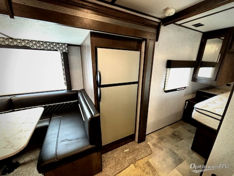 2020 Dutchmen Coleman Light 2455BH RV Photo 3